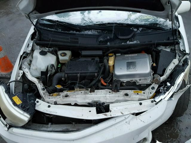 JTDKB20U040023379 - 2004 TOYOTA PRIUS WHITE photo 7