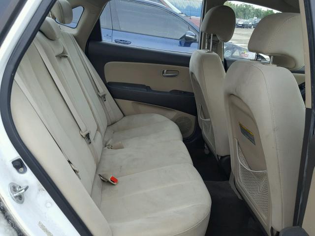 KMHDU46D48U421338 - 2008 HYUNDAI ELANTRA GL WHITE photo 6