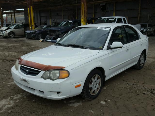 KNAFB161035107547 - 2003 KIA SPECTRA GS WHITE photo 2