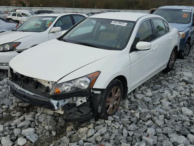 1HGCP2F43CA227486 - 2012 HONDA ACCORD LXP WHITE photo 2