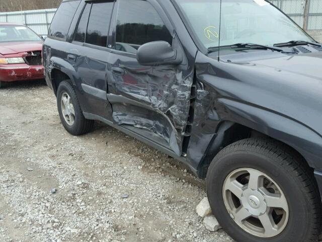 1GNDT13S442314683 - 2004 CHEVROLET TRAILBLAZE GRAY photo 9