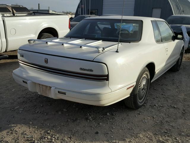 1G3EZ13C2LU300269 - 1990 OLDSMOBILE TORONADO WHITE photo 4