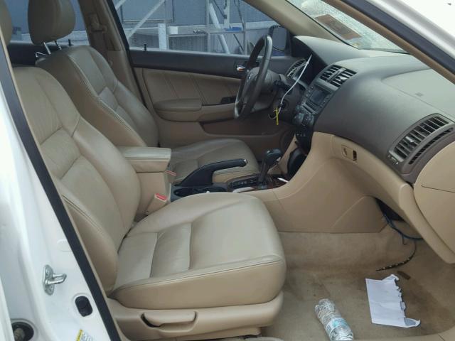 1HGCM56826A107437 - 2006 HONDA ACCORD EX WHITE photo 5