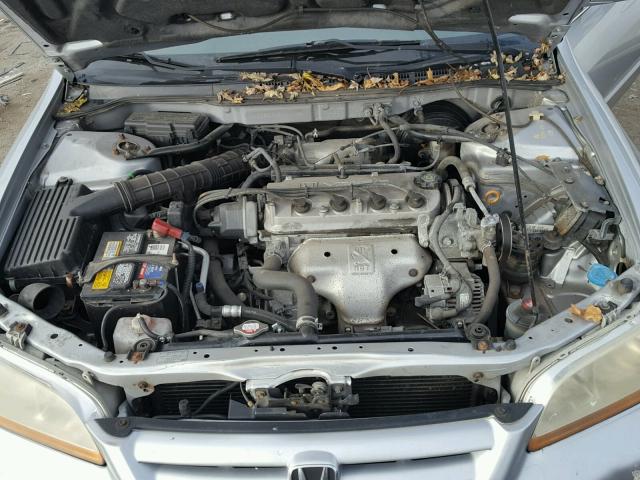 1HGCG56481A110162 - 2001 HONDA ACCORD LX SILVER photo 7