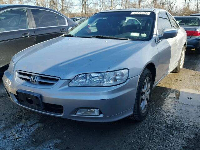 1HGCG22582A001554 - 2002 HONDA ACCORD EX SILVER photo 2