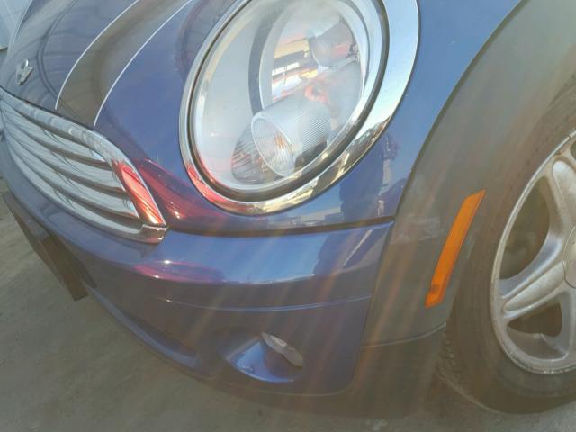 WMWML33559TX33641 - 2009 MINI COOPER CLU BLUE photo 9