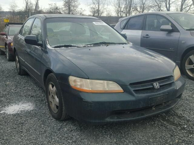 1HGCG1659YA005366 - 2000 HONDA ACCORD EX GREEN photo 1