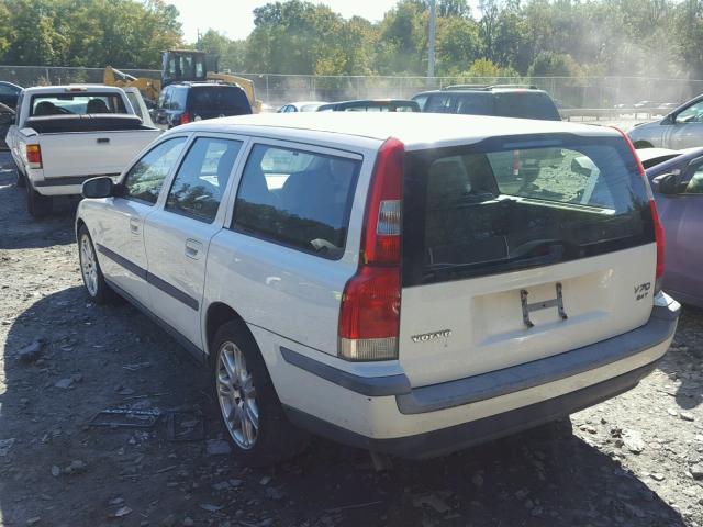 YV1SW58D622234625 - 2002 VOLVO V70 2.4T WHITE photo 3