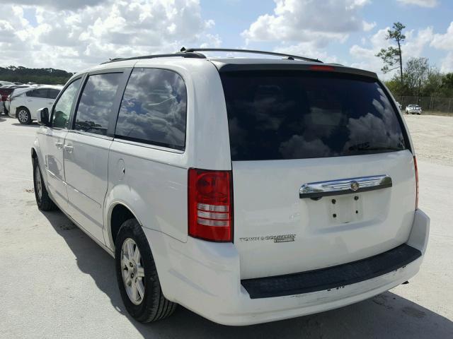 2A8HR54PX8R763568 - 2008 CHRYSLER TOWN & COU WHITE photo 3