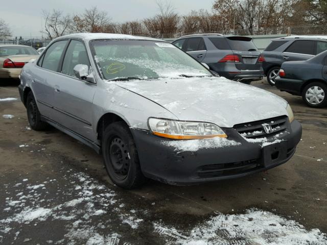 1HGCG66582A042350 - 2002 HONDA ACCORD LX SILVER photo 1