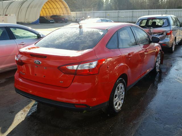 1FAHP3F23CL230536 - 2012 FORD FOCUS SE RED photo 4