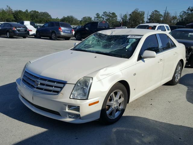 1G6DW677070194404 - 2007 CADILLAC STS WHITE photo 2