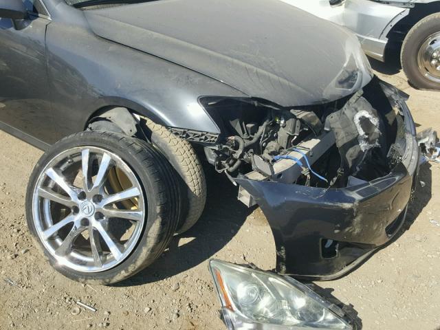 JTHBE262575012364 - 2007 LEXUS IS 350 GRAY photo 9