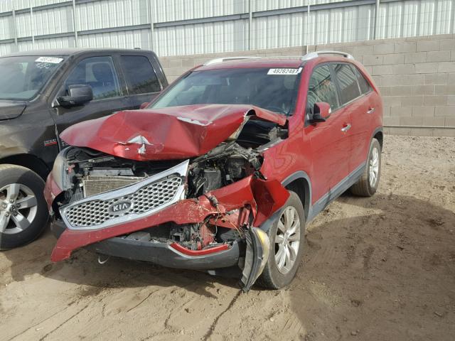 5XYKT4A25BG085082 - 2011 KIA SORENTO BA MAROON photo 2