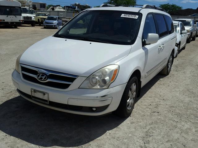 KNDMC233076024168 - 2007 HYUNDAI ENTOURAGE WHITE photo 2