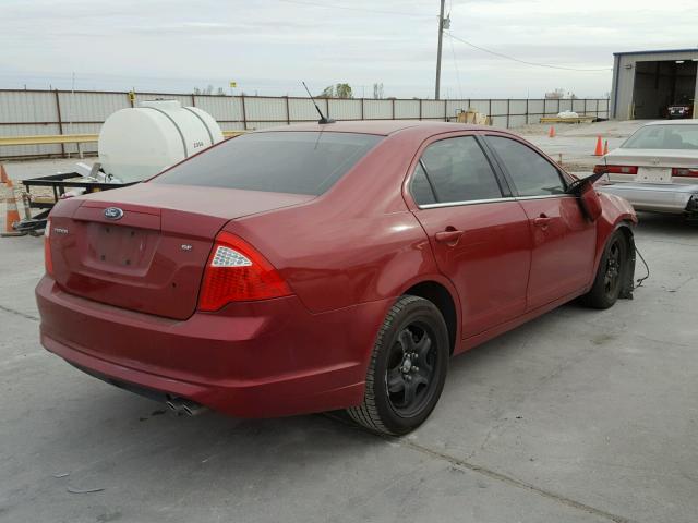 3FAHP0HA2AR206830 - 2010 FORD FUSION SE RED photo 4