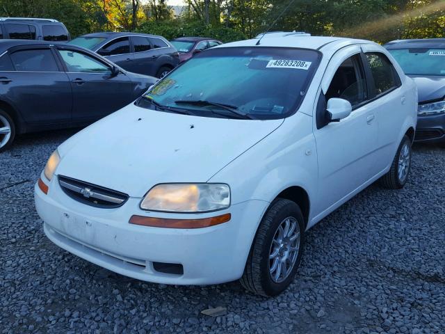 KL1TD56626B541923 - 2006 CHEVROLET AVEO BASE Ақ фото 2
