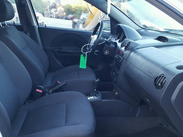 KL1TD56626B541923 - 2006 CHEVROLET AVEO BASE Ақ фото 5