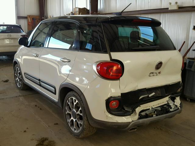 ZFBCFADH4EZ025474 - 2014 FIAT 500L TREKK WHITE photo 3