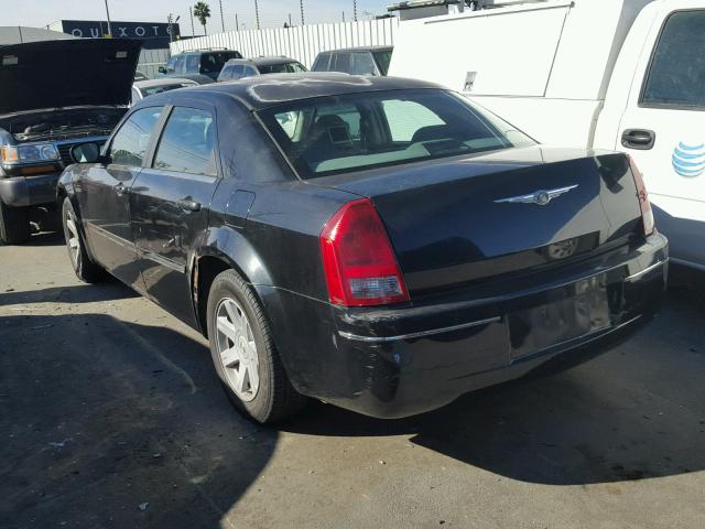 2C3JA53G15H507455 - 2005 CHRYSLER 300 TOURIN BLACK photo 3