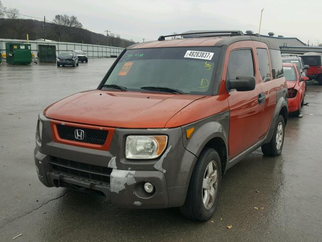 5J6YH28523L036986 - 2003 HONDA ELEMENT EX ORANGE photo 2