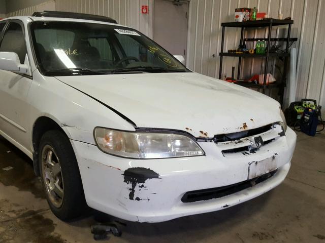 1HGCG5659YA133789 - 2000 HONDA ACCORD EX WHITE photo 10