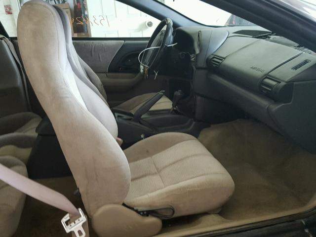 2G1FP32K5T2162448 - 1996 CHEVROLET CAMARO BAS მწვანე ფოტო 5