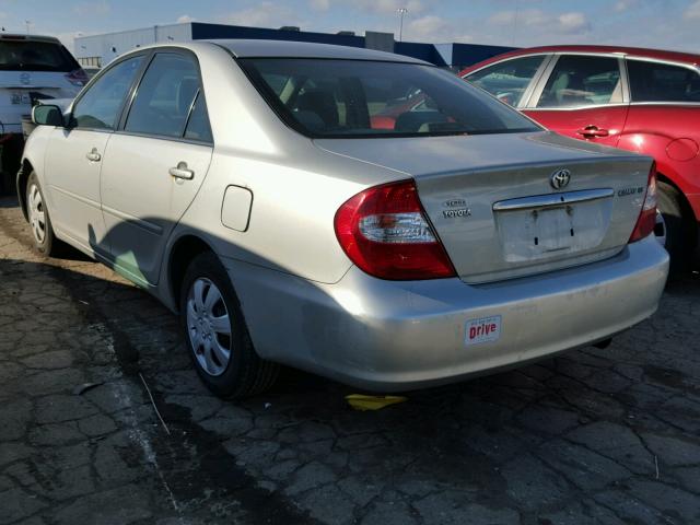 4T1BE32K03U141752 - 2003 TOYOTA CAMRY LE ვერცხლისფერი ფოტო 3