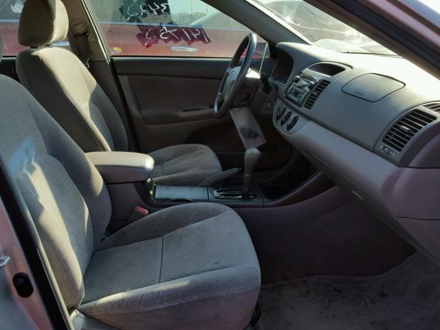 4T1BE32K03U141752 - 2003 TOYOTA CAMRY LE ვერცხლისფერი ფოტო 5