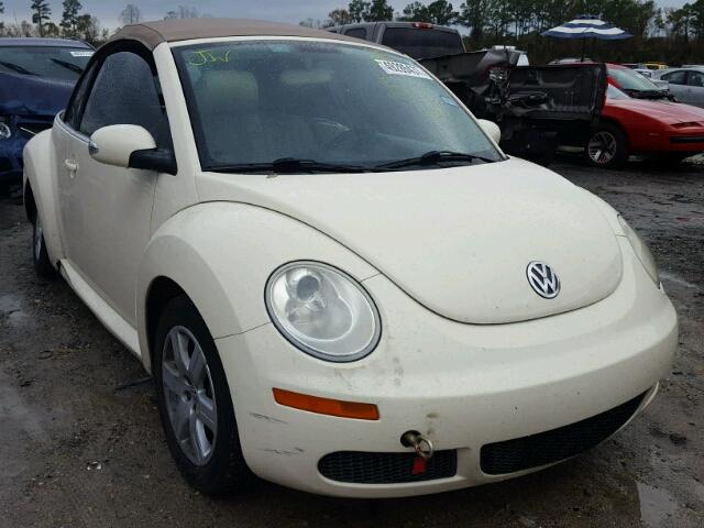 3VWPF31Y87M421584 - 2007 VOLKSWAGEN NEW BEETLE CREAM photo 1