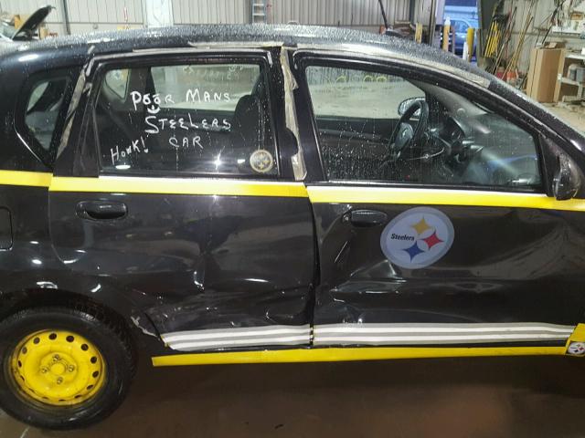 KL1TD66E79B629433 - 2009 CHEVROLET AVEO LS BLACK photo 9