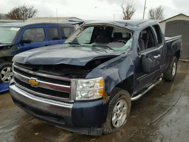 2GCEC19J681188828 - 2008 CHEVROLET SILVERADO BLUE photo 2