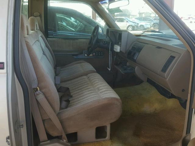 1GTDC14Z7PZ510715 - 1993 GMC SIERRA C15 BEIGE photo 5