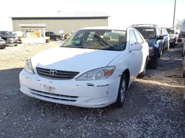 4T1BF32KX4U081980 - 2004 TOYOTA CAMRY LE თეთრი ფოტო 2