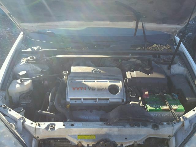 4T1BF32KX4U081980 - 2004 TOYOTA CAMRY LE თეთრი ფოტო 7