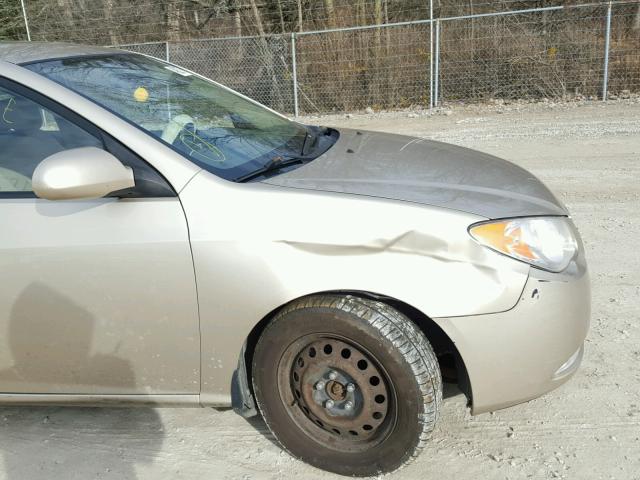 KMHDU46D47U049711 - 2007 HYUNDAI ELANTRA GL GOLD photo 9