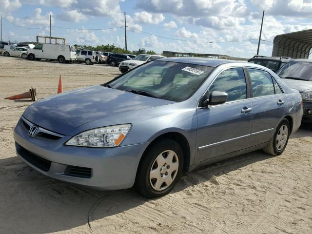 1HGCM56407A085968 - 2007 HONDA ACCORD LX BLUE photo 2