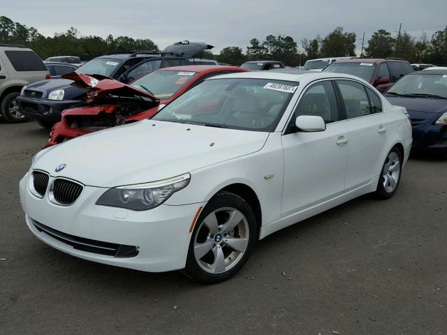 WBANU535X8C110348 - 2008 BMW 528 I WHITE photo 2