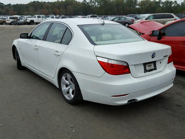 WBANU535X8C110348 - 2008 BMW 528 I WHITE photo 3