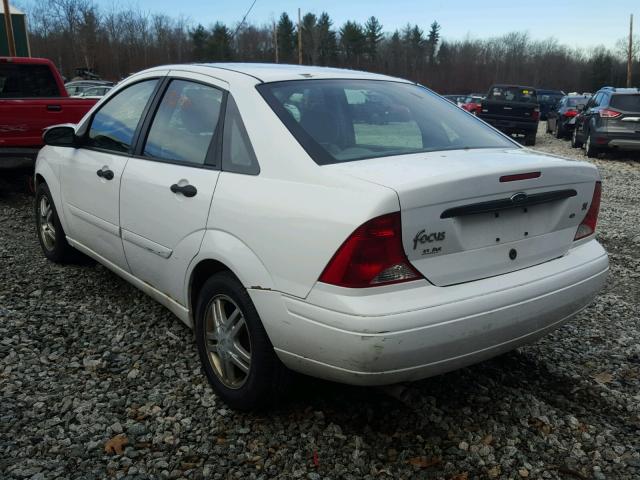 1FAFP34392W312593 - 2002 FORD FOCUS SE WHITE photo 3