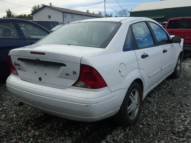 1FAFP34392W312593 - 2002 FORD FOCUS SE WHITE photo 4