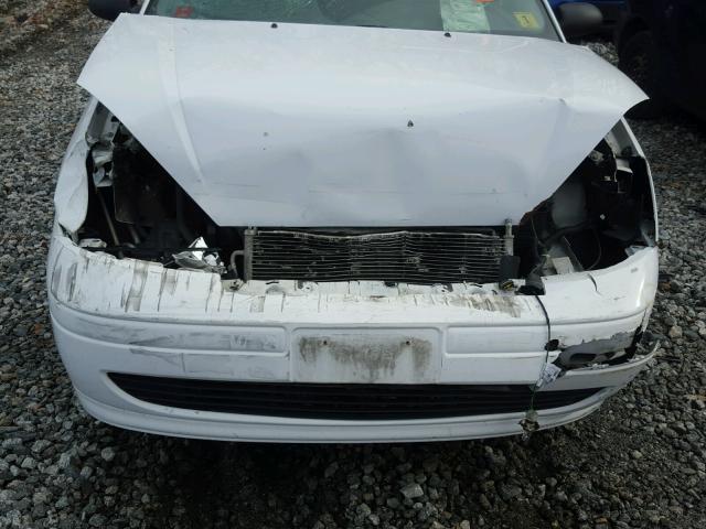 1FAFP34392W312593 - 2002 FORD FOCUS SE WHITE photo 9