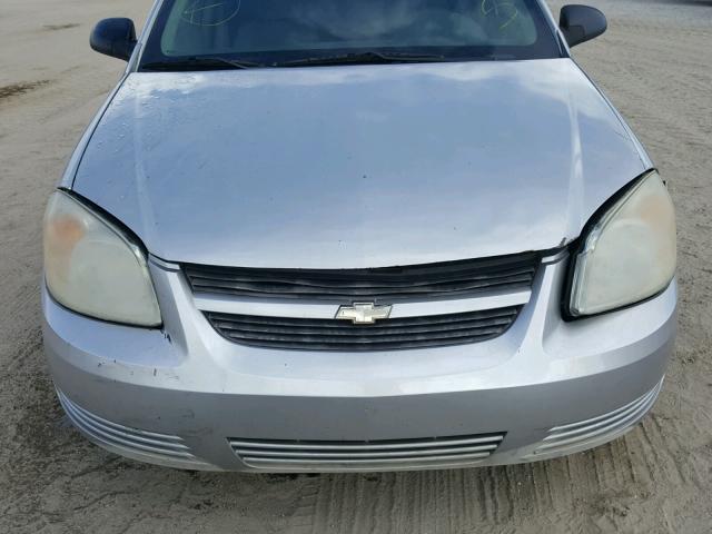 1G1AK55F177244095 - 2007 CHEVROLET COBALT LS SILVER photo 9