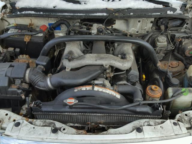 JS3TX92V624103460 - 2002 SUZUKI XL7 PLUS WHITE photo 7