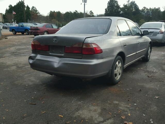 1HGCG5664YA111904 - 2000 HONDA ACCORD EX SILVER photo 4