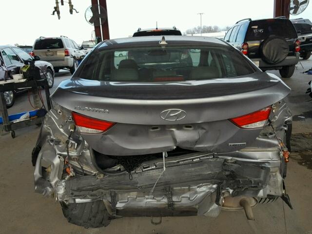 KMHDH4AE3DU700505 - 2013 HYUNDAI ELANTRA GL GRAY photo 9