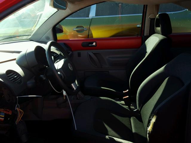 3VWBB61C7WM021428 - 1998 VOLKSWAGEN NEW BEETLE Qırmızı foto 5