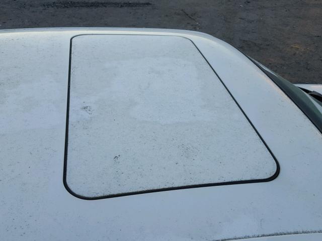 WBAHE6326SGF34196 - 1995 BMW 540 I AUTO WHITE photo 9