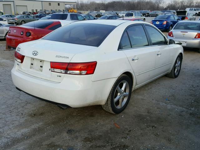 5NPEU46F67H210676 - 2007 HYUNDAI SONATA WHITE photo 4