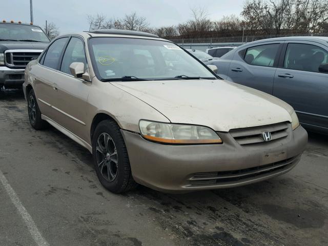 1HGCG66882A010363 - 2002 HONDA ACCORD EX GOLD photo 1